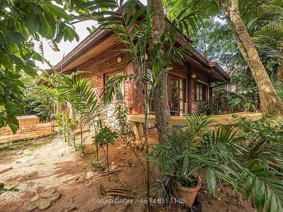 1 Bed 1.5 Baths - House Samui