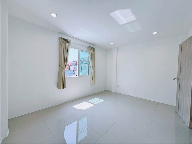 5 Bedrooms 3 Bathrooms - Townhouse Phuket - photo 20